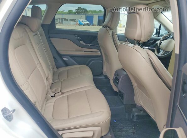 5LMCJ2DH9NUL23798 2022 LINCOLN CORSAIR White Вид задньої частини салону
