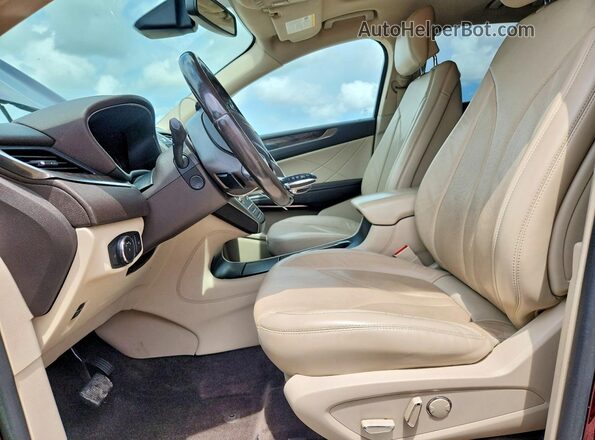 5LMCJ3C90HUL00382 2017 LINCOLN MKC Бордовый Вид салона спереди