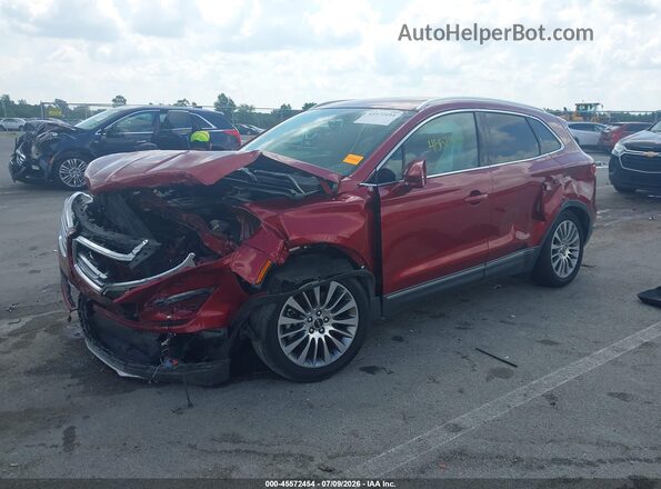 5LMCJ3C91GUJ10976 2016 LINCOLN MKC Red წინა მარცხენა ხედი სამი მეოთხედიდან