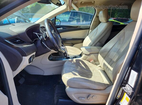 5LMCJ3C91HUL46836 2017 LINCOLN MKC Black Vista interior delantera