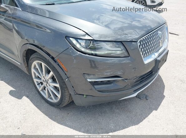 5LMCJ3C91KUL25945 2019 LINCOLN MKC Gray Вид спереду