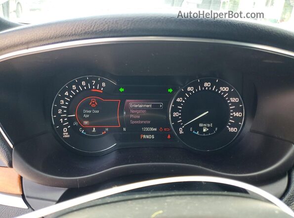 5LMCJ3C93HUL14468 2017 LINCOLN MKC Black Вид щитка приладів