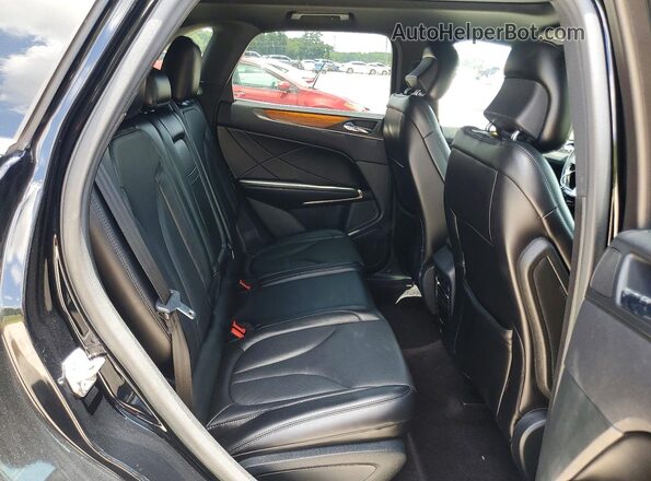 5LMCJ3C93HUL14468 2017 LINCOLN MKC Black Вид задньої частини салону