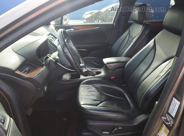 5LMCJ3C94HUL07674 2017 LINCOLN MKC Silver Vista interior delantera