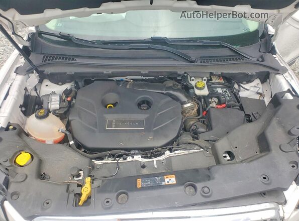5LMCJ3C94KUL38415 2019 LINCOLN MKC White Вид задньої частини салону