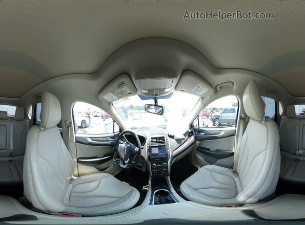 5LMCJ3C94KUL38415 2019 LINCOLN MKC White Панорамний вид салону 360°