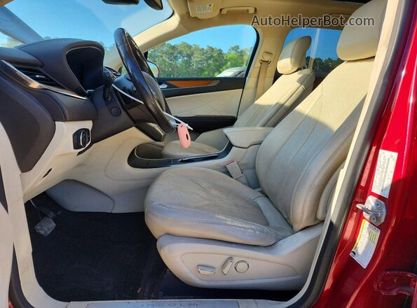 5LMCJ3C96GUJ28664 2016 LINCOLN MKC Red Սալոնի դիմացի տեսք