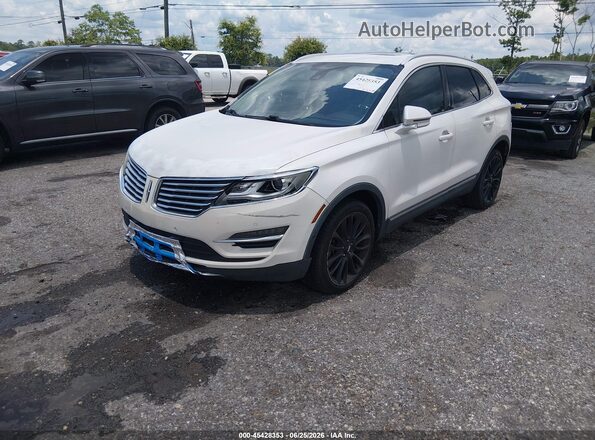 5LMCJ3C98HUL21139 2017 LINCOLN MKC Белый Передняя левая четверть