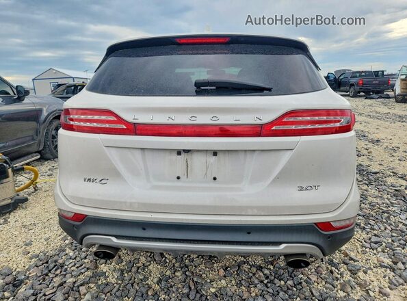 5LMCJ3C99HUL32067 2017 LINCOLN MKC White Rear view