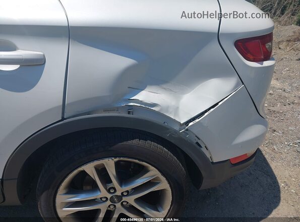 5LMCJ3D91GUJ20678 2016 LINCOLN MKC Белый Вид спереди