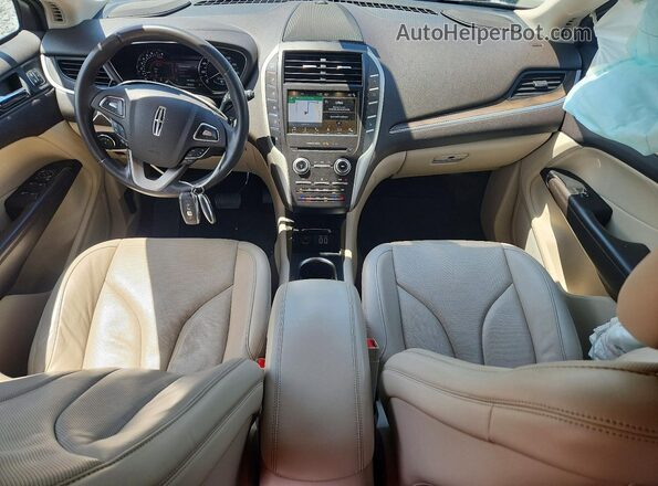 5LMCJ3D91KUL02387 2019 LINCOLN MKC Blue Вид панелі приладів