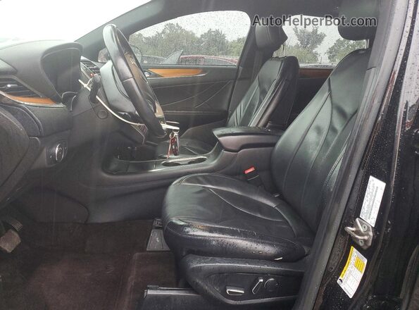 5LMCJ3D92HUL68861 2017 LINCOLN MKC Black Вид салону спереду