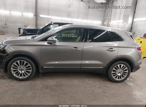 5LMCJ3D93HUL53964 2017 LINCOLN MKC Серый 