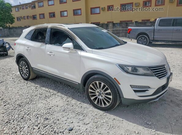 5LMCJ3D94HUL49325 2017 LINCOLN MKC White Front right