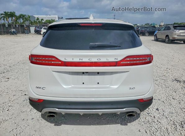 5LMCJ3D94HUL49325 2017 LINCOLN MKC White Rear view