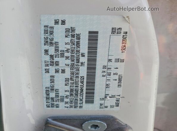 5LMCJ3D94HUL49325 2017 LINCOLN MKC White Engine compartment view