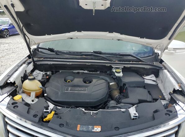 5LMCJ3D94HUL49325 2017 LINCOLN MKC White Rear interior view
