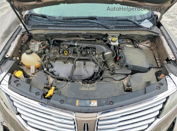 5LMCJ3D94JUL03693 2018 LINCOLN MKC Tan Engine compartment view