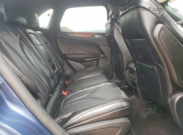 5LMCJ3D95JUL18588 2018 LINCOLN MKC Blue Вид задньої частини салону