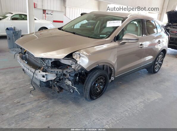 5LMCJ3D95KUL16521 2019 LINCOLN MKC Beige Przód lewy