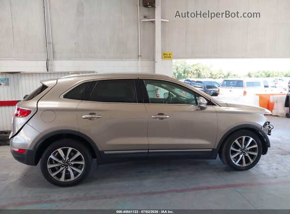 5LMCJ3D95KUL16521 2019 LINCOLN MKC Beige Widok wnętrza 360 stopni