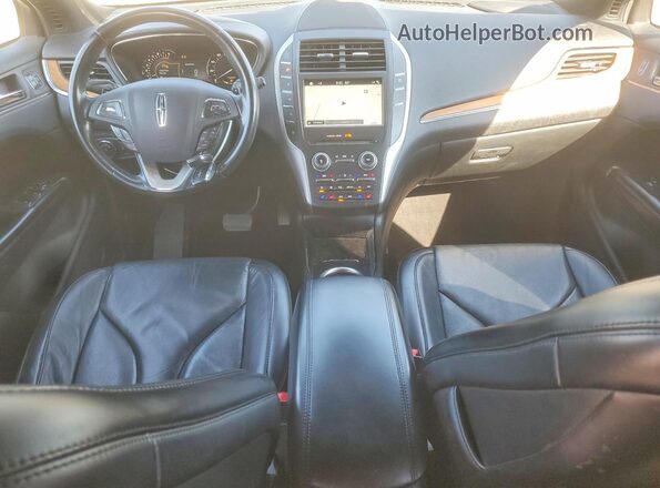 5LMCJ3D98HUL54009 2017 LINCOLN MKC Серый Вид панели приборов