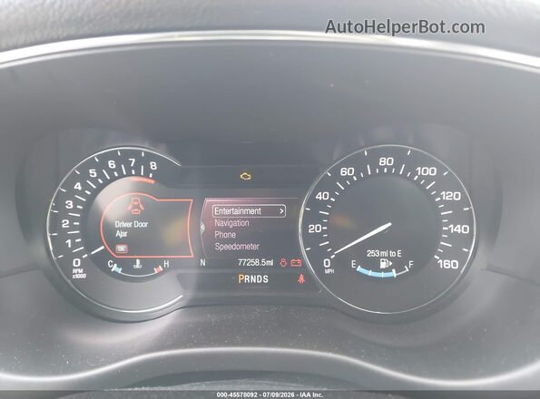 5LMCJ3D98KUL37279 2019 LINCOLN MKC Silver Widok tylnych siedzeń