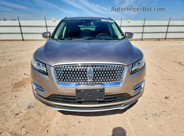 5LMCJ3D9XKUL25862 2019 LINCOLN MKC Gold Դիմացի տեսք