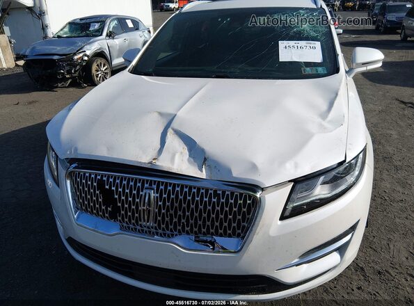 5LMCJ4D91KUL16375 2019 LINCOLN MKC Белый Вид спереди