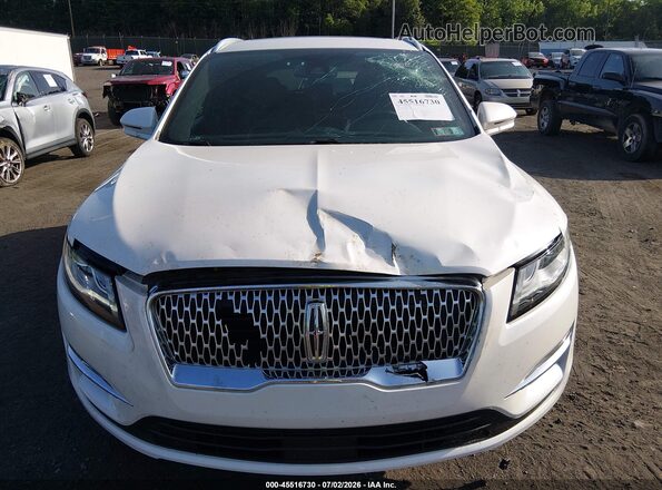 5LMCJ4D91KUL16375 2019 LINCOLN MKC Белый Вид щитка приборов
