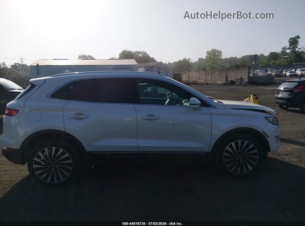 5LMCJ4D91KUL16375 2019 LINCOLN MKC Белый Вид задней части салона