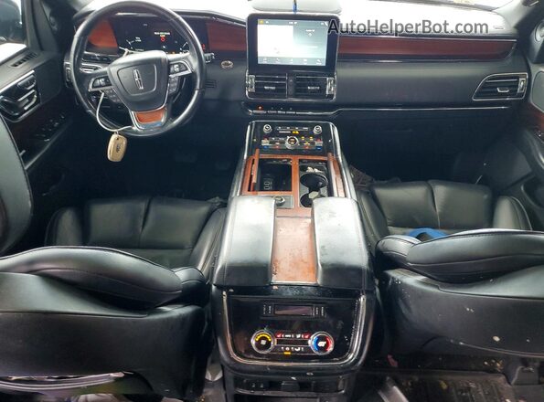 5LMJJ2HT0JEL01747 2018 LINCOLN NAVIGATOR Black Vista del salpicadero