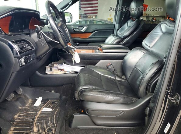 5LMJJ2HT0JEL01747 2018 LINCOLN NAVIGATOR Black Vista interior delantera