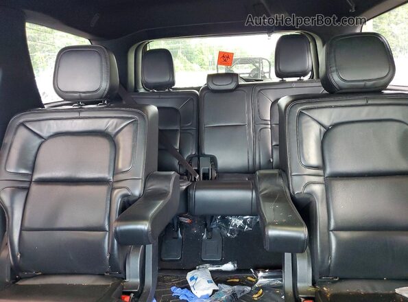 5LMJJ2HT0JEL01747 2018 LINCOLN NAVIGATOR Black Vista de los asientos traseros