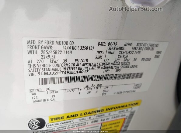 5LMJJ2HT4KEL14017 2019 LINCOLN NAVIGATOR White ძრავის განყოფილების ხედი