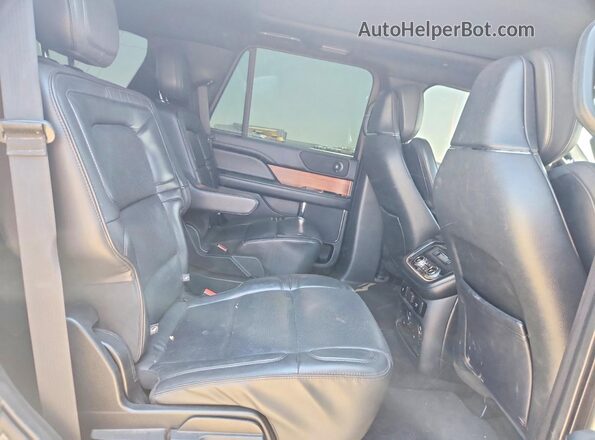 5LMJJ2HT5KEL00014 2019 LINCOLN NAVIGATOR Green უკანა სალონის ხედი