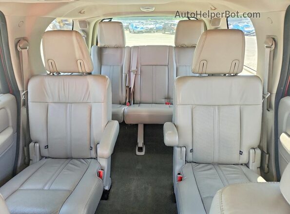 5LMJJ2HT8HEL03272 2017 LINCOLN NAVIGATOR Burgundy უკანა სავარძლების ხედი