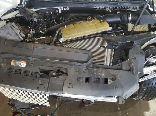 5LMJJ2KT9MEL04482 2021 LINCOLN NAVIGATOR White Engine compartment view