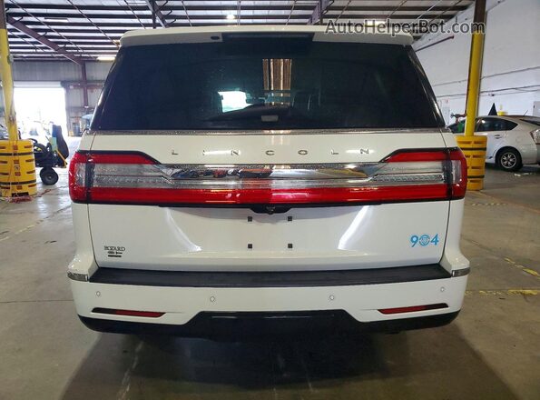 5LMJJ2KT9MEL04482 2021 LINCOLN NAVIGATOR White Rear view