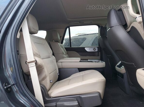 5LMJJ2LG5REL16296 2024 LINCOLN NAVIGATOR Charcoal Вид задньої частини салону