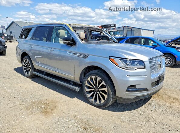 5LMJJ2LG6REL05114 2024 LINCOLN NAVIGATOR Silver Front right