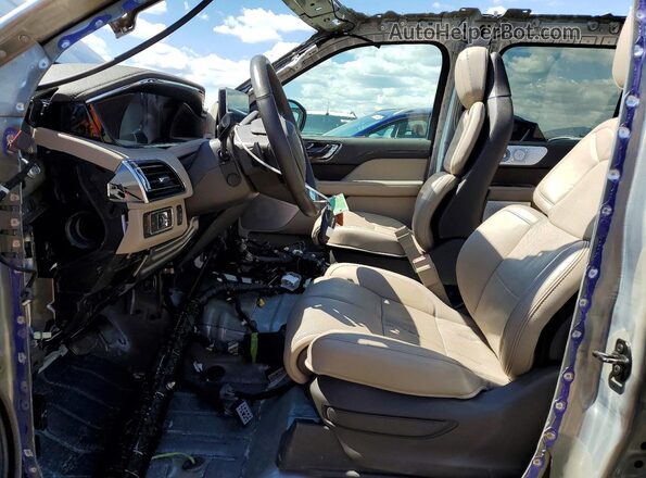 5LMJJ2LG6REL05114 2024 LINCOLN NAVIGATOR Silver Front interior view
