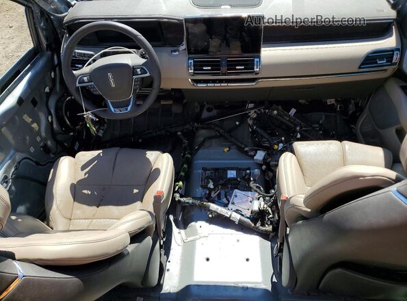 5LMJJ2LG6REL05114 2024 LINCOLN NAVIGATOR Silver Dashboard view