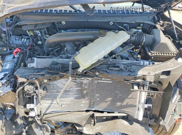 5LMJJ2LG6REL15934 2024 LINCOLN NAVIGATOR Black Rear interior view
