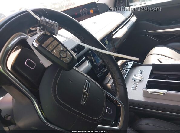 5LMJJ2LG8SEL03824 2025 LINCOLN NAVIGATOR Black Dashboard view
