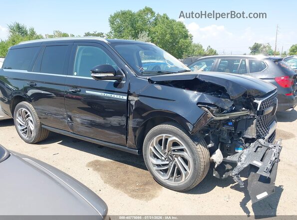 5LMJJ2LG8SEL03824 2025 LINCOLN NAVIGATOR Black Rear interior view