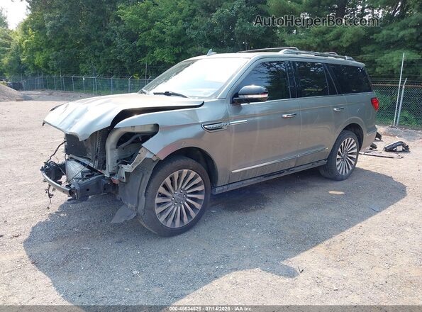 5LMJJ2LT2KEL00446 2019 LINCOLN NAVIGATOR Gray Vista tres cuartos delantera izquierda
