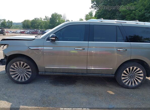 5LMJJ2LT2KEL00446 2019 LINCOLN NAVIGATOR Gray 