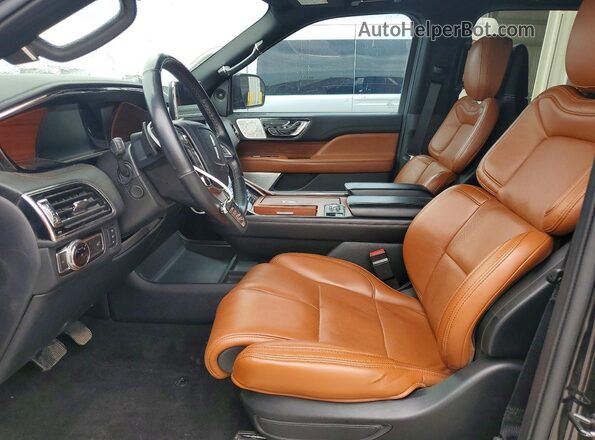 5LMJJ2LT2LEL02943 2020 LINCOLN NAVIGATOR Black Front interior view