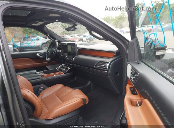 5LMJJ2LT3JEL03046 2018 LINCOLN NAVIGATOR Gray Widok wnętrza z przodu